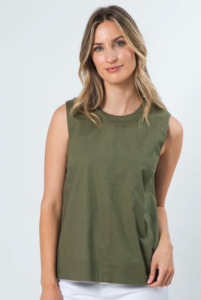 Raven top olive grove