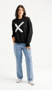 Homelee: Kayla crew black w lilac damask