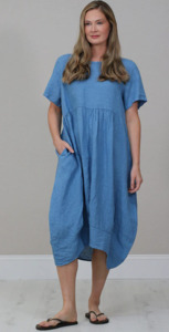 Fashion: Mila linen dress denim blue
