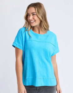 Fashion: Alison tee aqua