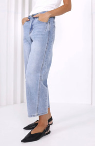 Fashion: Toni barrel jean - light blue