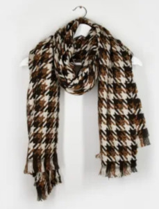 Chunky brown natural houndstooth