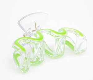 Sunglasses: Green swirl claw clip