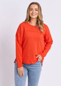 Fashion: Jayne throw on top grenadine