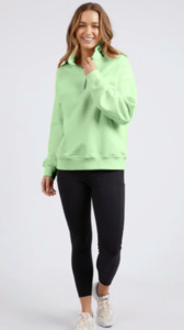 Fashion: College zip crew mint