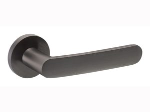 Door Handles: Groel Tredenza Lever Handle On Round Rose