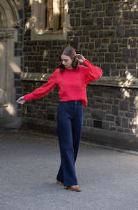 Knewe: Knewe Label Volume Top