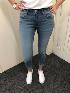 Skinny Jeans: Calvin Klein Mid Rise Skinny