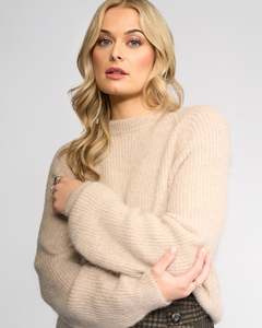 Knits: Knewe Label Fefe Sweater
