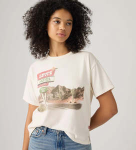 T Shirts Singlets: Levis GR Vintage Tee