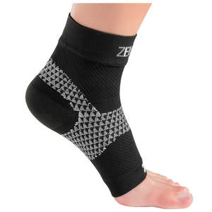 Zensah Compression: Zensah Compression Plantar Fasciitis Sleeve (Single)
