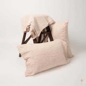 Crimson Whispers Linen Duvet Set