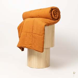 Frontpage: Spice Kissed Hand Quilted Linen Quilt