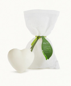 Fragonard: Fragonard Fleur d'Oranger Heart Soap 270g