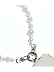 Queen of the Foxes - Pearl Lanyard