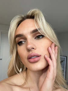 Beauty Wellness: Suzy Lipstick Miss Leah Baby Cocoa (Matte)