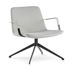 Pera Lounge Chair
