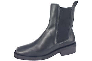 Carrano: Carrano Chelsea Black Boot