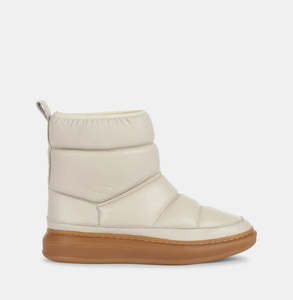Ivy Lee: Ivylee Moon Off White Leather
