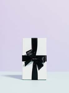 Our Capsule Gift Guide: Gift Card