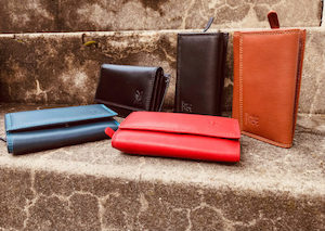 Products: Hannah Wallet Italian Leather