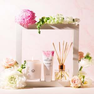 Miss And Mum Gifts: Pink Petal Candle, Diffuser and Hand Cream Gift Set