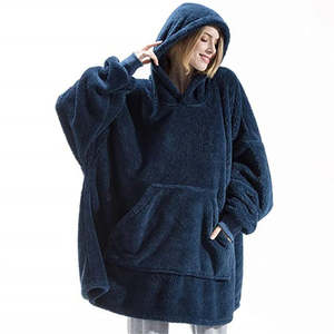 Oversized Fleece Blanket Hoodie – Warm Wearable Sherpa Pullover