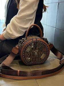 Accessories: Women's Retro Clock Design Round Crossbody Bag