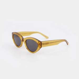 Sunglasses: Felina - Cognac