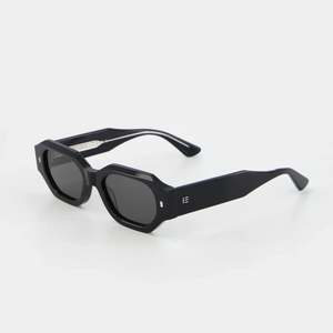 Sunglasses: Blake - Black
