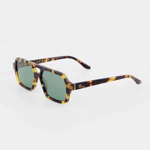Sunglasses: Lola - Tortoise
