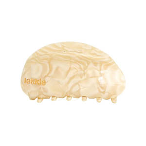 Hair Accessories: Adele Clam Claw - Molten Butter