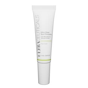 Treatment Serums: Ultra Clear Spot Complex