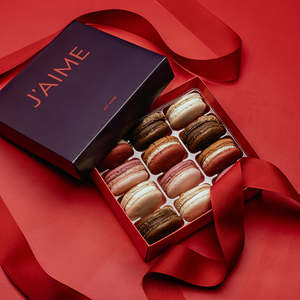 Boxed Macarons: Christmas Collection - Box of 12