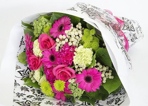 Products: Hot pink bouquet