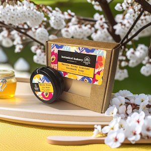 Soap: Manuka Honey Scented Soap & Lip Balm COMBO