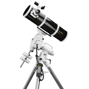 Skywatcher Black Diamond Photo 200 on EQ6-R Reflector Telescope with Tripod Kit