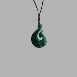 Pounamu: Te Wahi Pounamu Hei Matau (Hook) 50mm