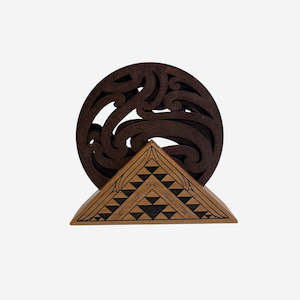Te Reo: Native Wood Maunga Coaster Set