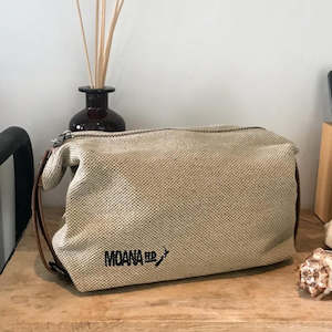 Fathers Day Gifts: Canvas Toilet Bag by Moana Road