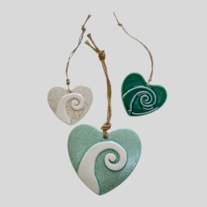 Te Reo: Single Koru Ceramic Heart