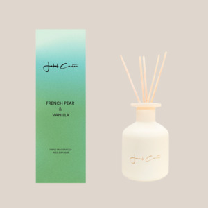 Diffusers: FRENCH PEAR & VANILLA REED DIFFUSER