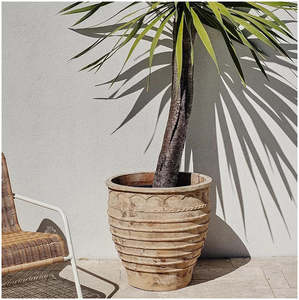 Pots Garden Features: Riversland Crete Planter set (set of 2 pots)