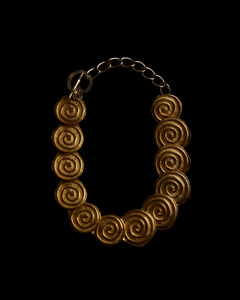 Best Of The Last: Vintage Statement Gold Necklace