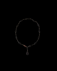 Objects 1: Vintage Brown Lip Shell Necklace