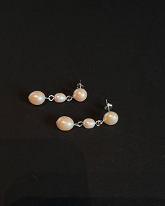 Last: Mini Pink Pearl Chain Earrings