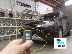 Products: MITSUBISHI OUTLANDER 2006-2011 Genuine SMART KEY Fob 2 Buttons 315Mhz 8637A282 ( Unlocked )