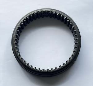 ISUZU: SLEEVE MZX6 MZW6 3/4 5/6