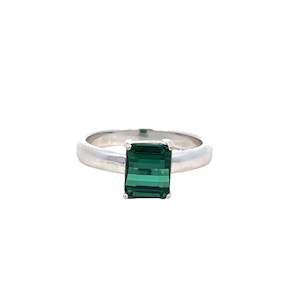 Jewellery Rings: Green Tourmaline Ring in 18ct White Gold
