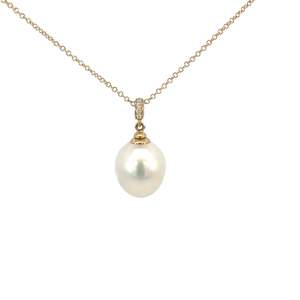Jewellery Necklaces: Autore South Sea Pearl Diamond Pendant with 18ct Yellow Gold Necklace